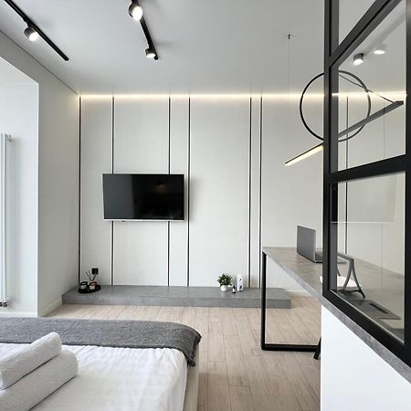 Квартира Smart В Новом Доме Pavlodar Exterior foto